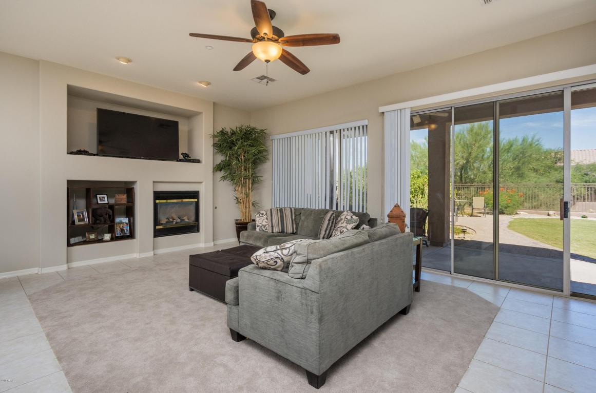 10404 E MEADOWHILL Drive, Scottsdale, AZ 85255