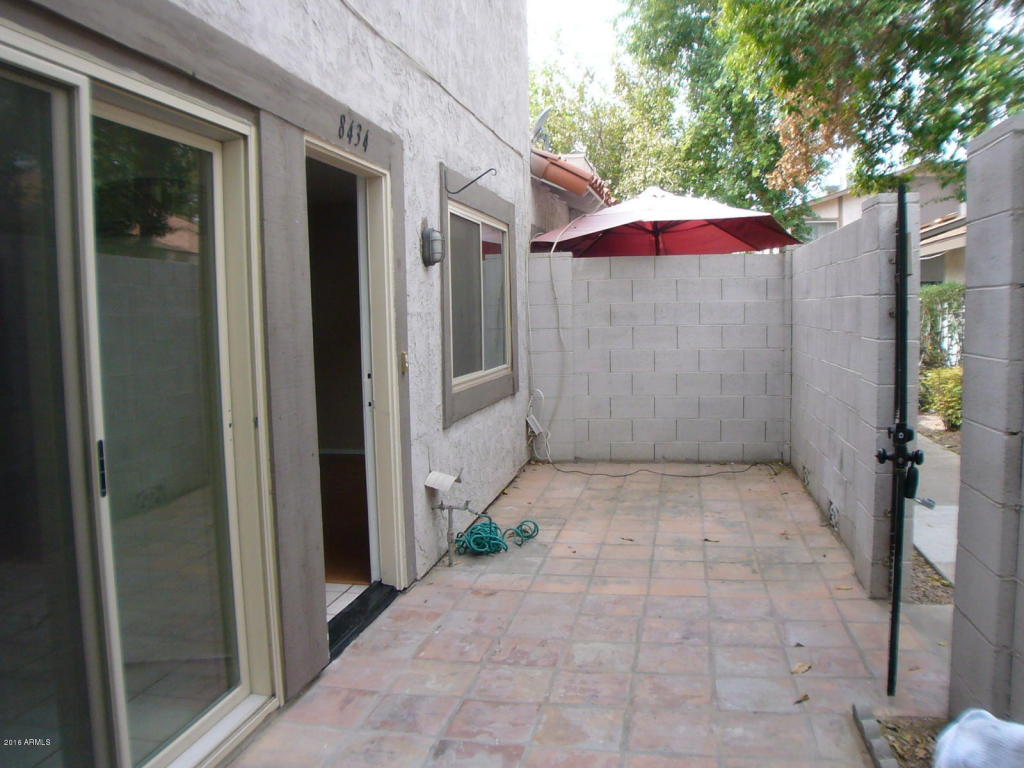 8434 E ROOSEVELT Street, Scottsdale, AZ 85257