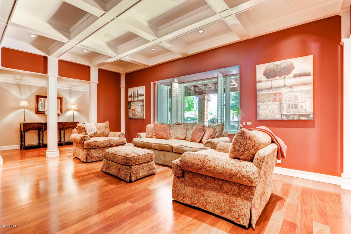 8219 N 74TH Place, Scottsdale, AZ 85258