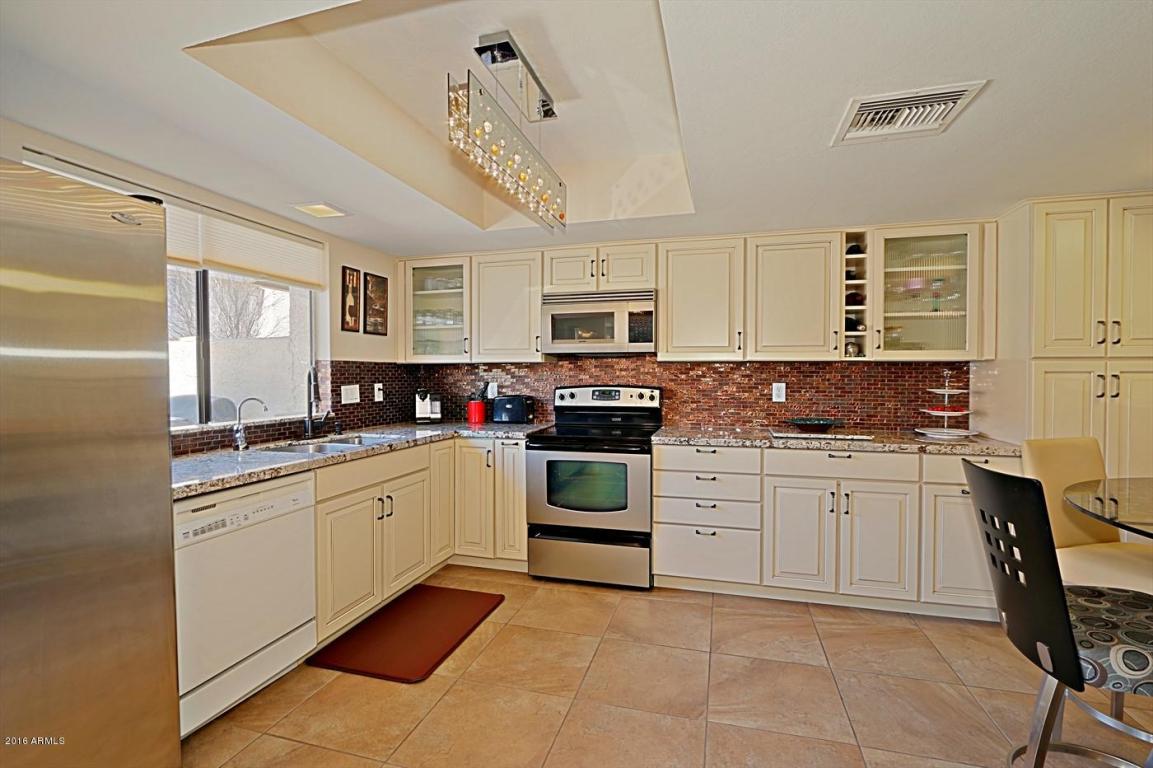7810 E FOXMORE Lane, Scottsdale, AZ 85258