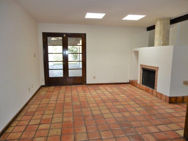 8135 E Del Barquero DriveScottsdale, AZ, 85258Maricopa County