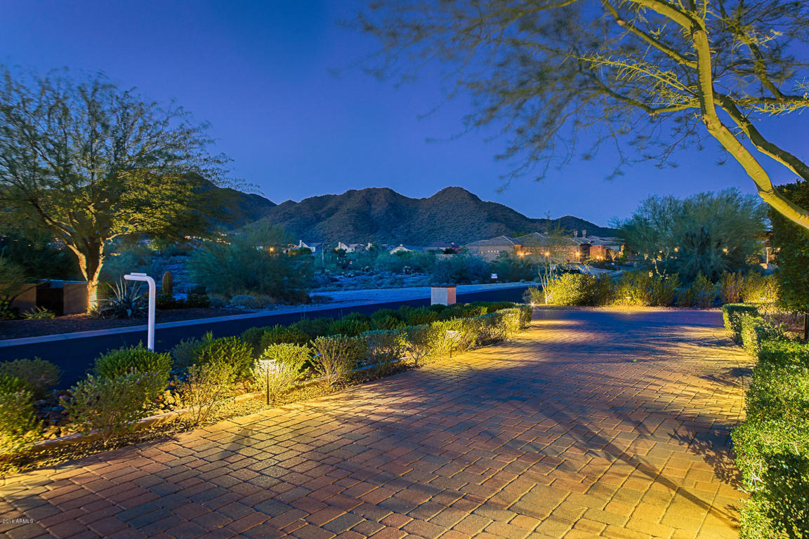 13735 E YUCCA Street, Scottsdale, AZ 85259