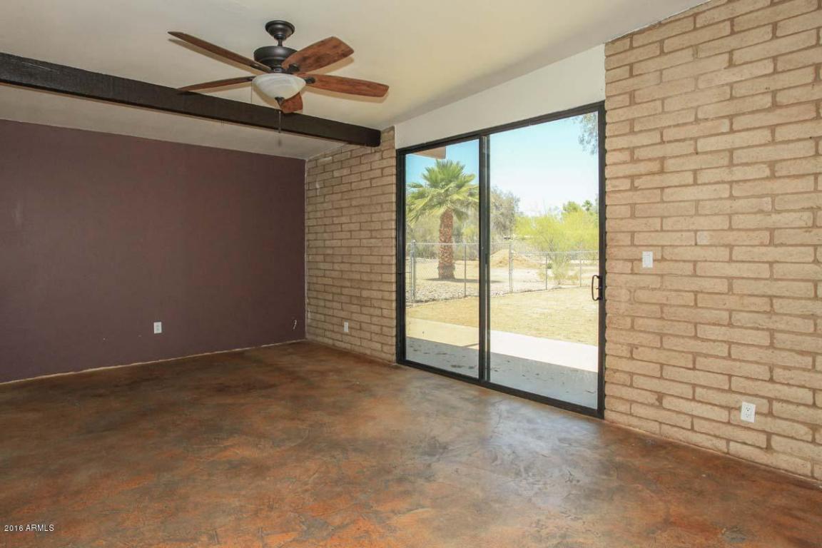 8524 E KALIL Drive, Scottsdale, AZ 85260