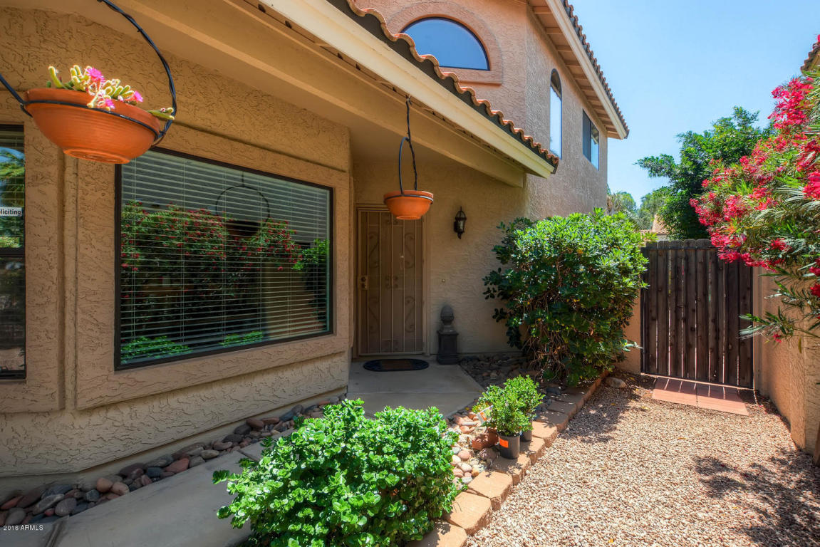 8833 E CHARTER OAK Drive, Scottsdale, AZ 85260
