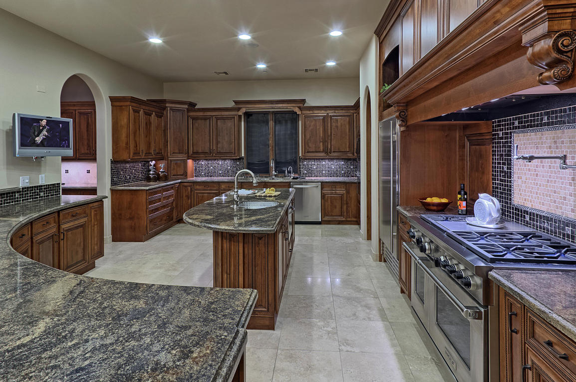 9118 N Vista Verde Court, Fountain Hills, United States 85268