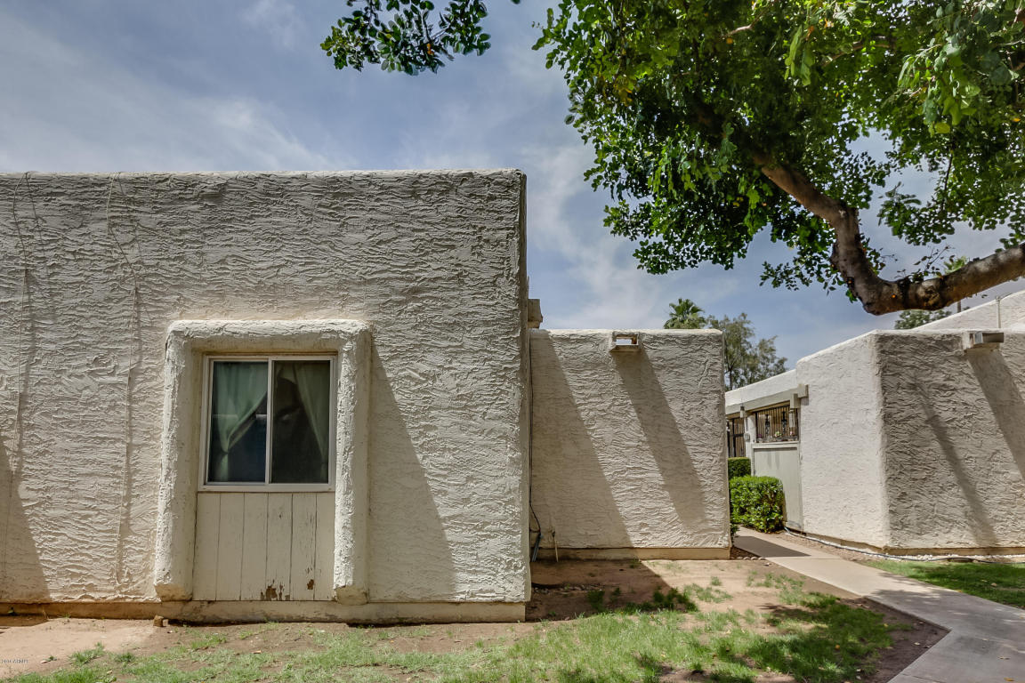 722 S LEBANON Lane, Tempe, AZ 85281