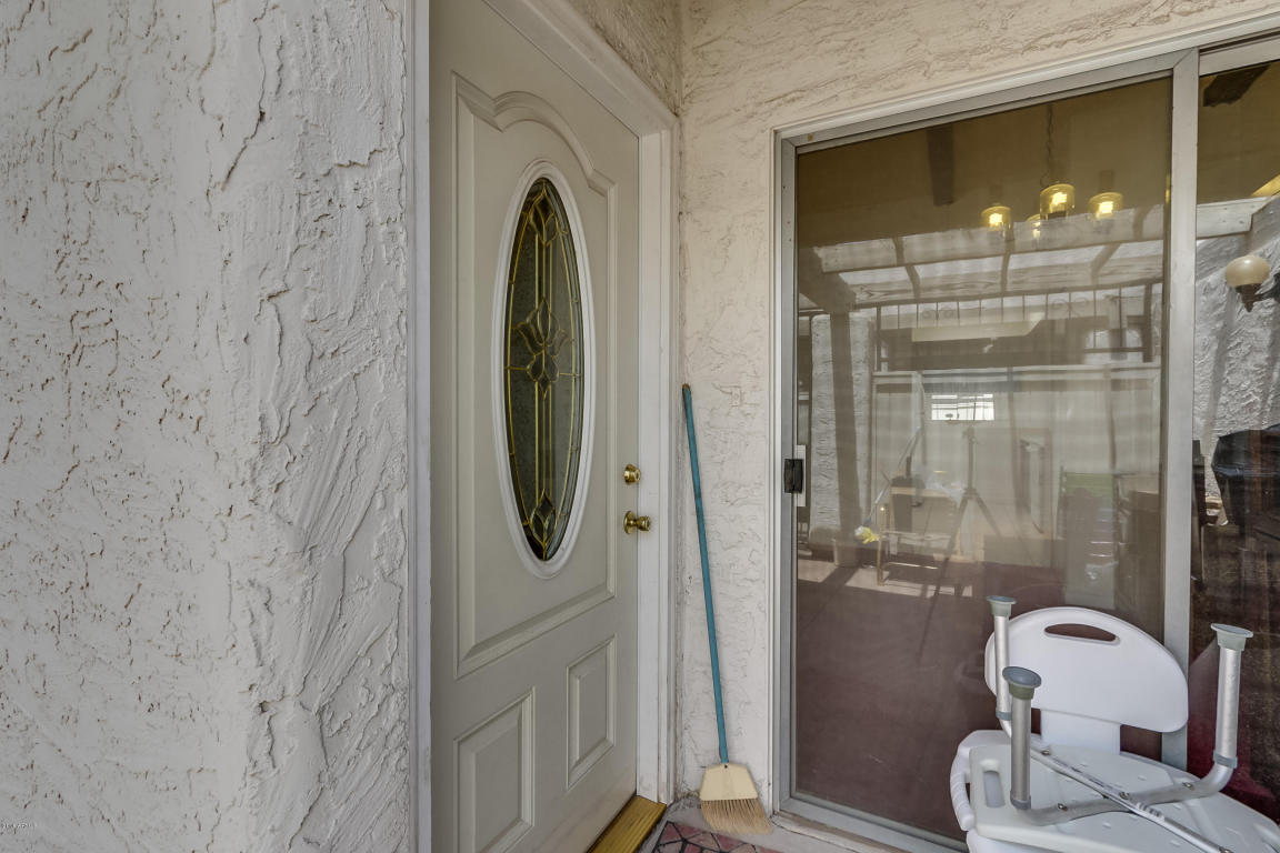 722 S LEBANON Lane, Tempe, AZ 85281