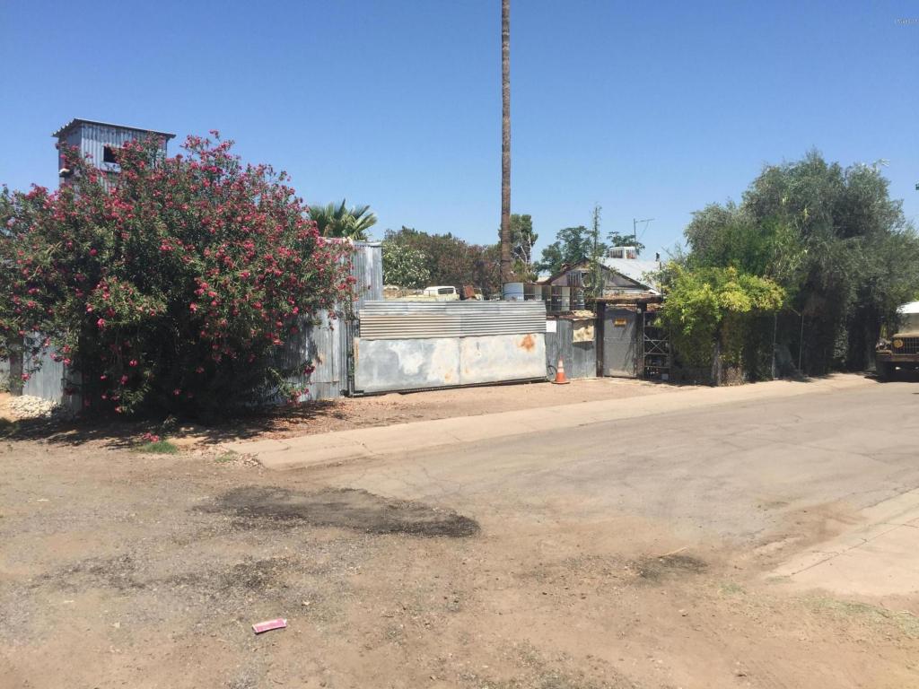 1432 S BONARDEN Lane, Tempe, AZ 85281