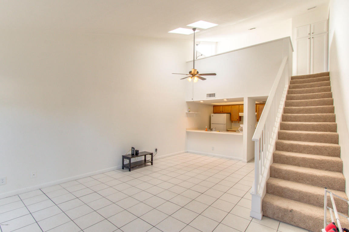 633 W SOUTHERN Avenue, Tempe, AZ 85282