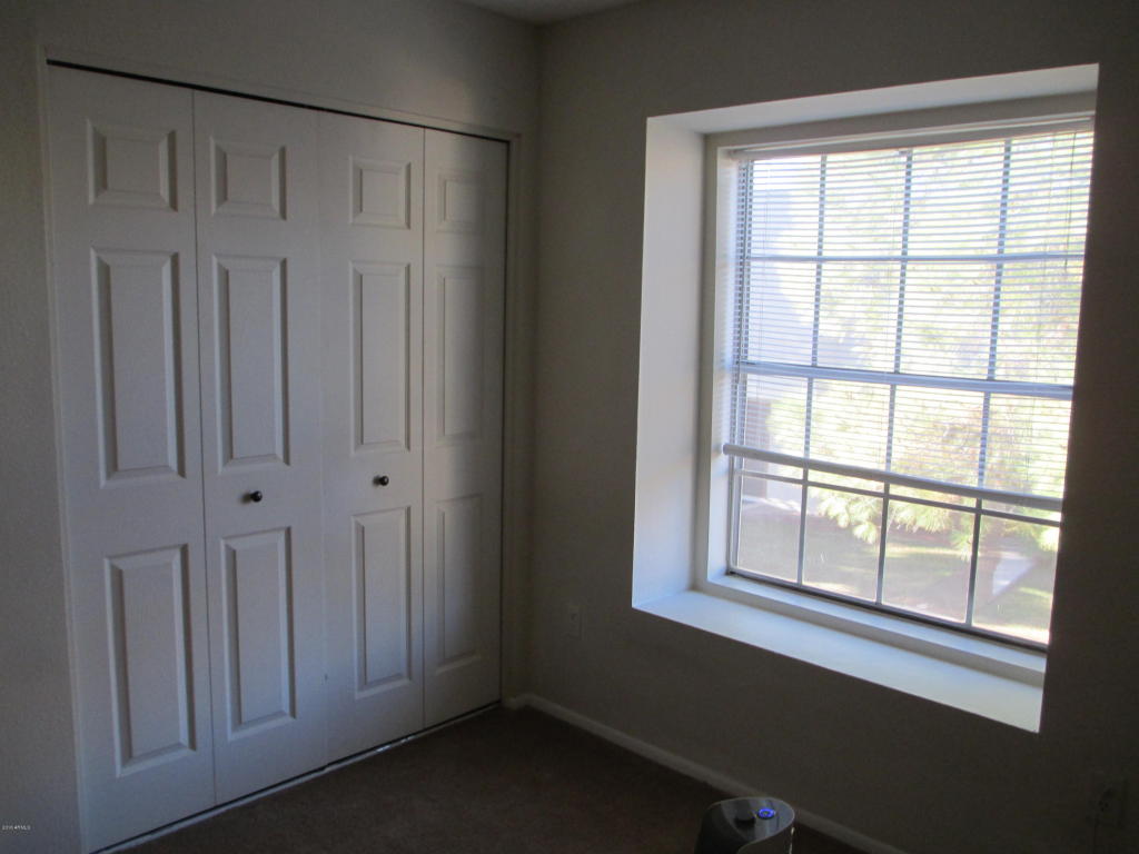 908 E BENDIX Drive, Tempe, AZ 85283