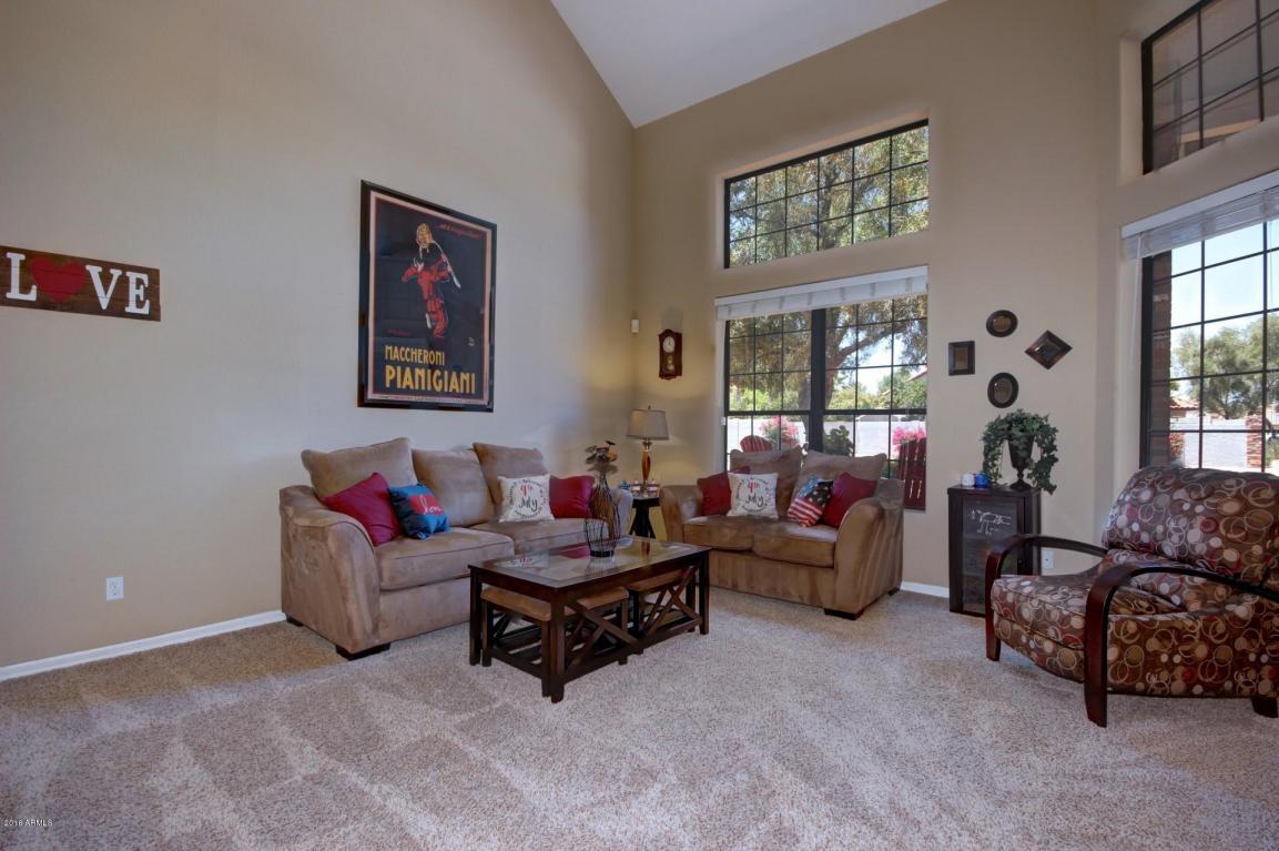 8633 S KENWOOD Lane, Tempe, AZ 85284