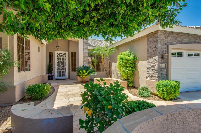 2045 W LONGHORN Drive, Chandler, AZ 85286