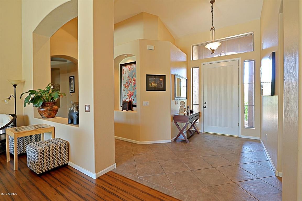 561 W ROADRUNNER Drive, Chandler, AZ 85286