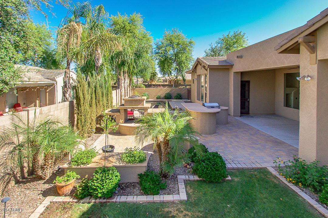 2608 S WHETSTONE Place, Chandler, AZ 85286