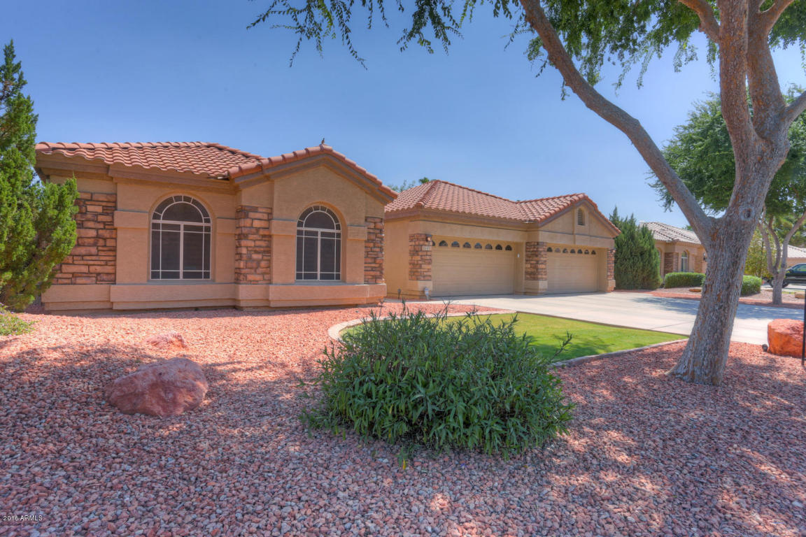 2143 E VICTOR Road, Gilbert, AZ 85296