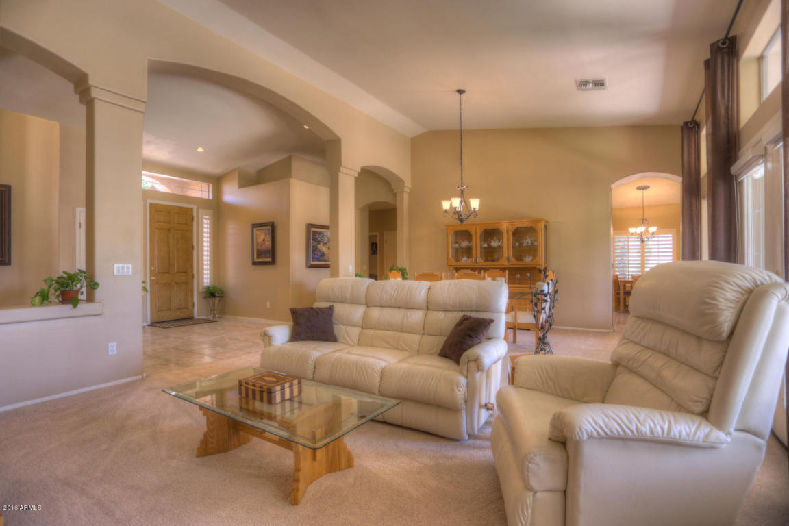 2143 E VICTOR Road, Gilbert, AZ 85296