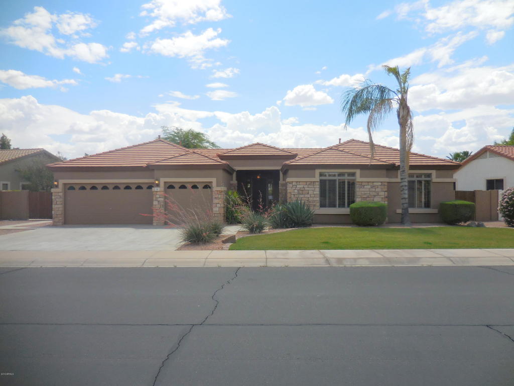 512 S Roanoke Street, Gilbert, AZ 85296