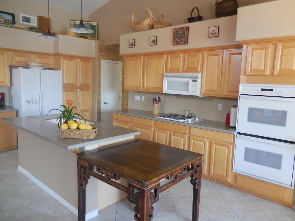 512 S Roanoke Street, Gilbert, AZ 85296