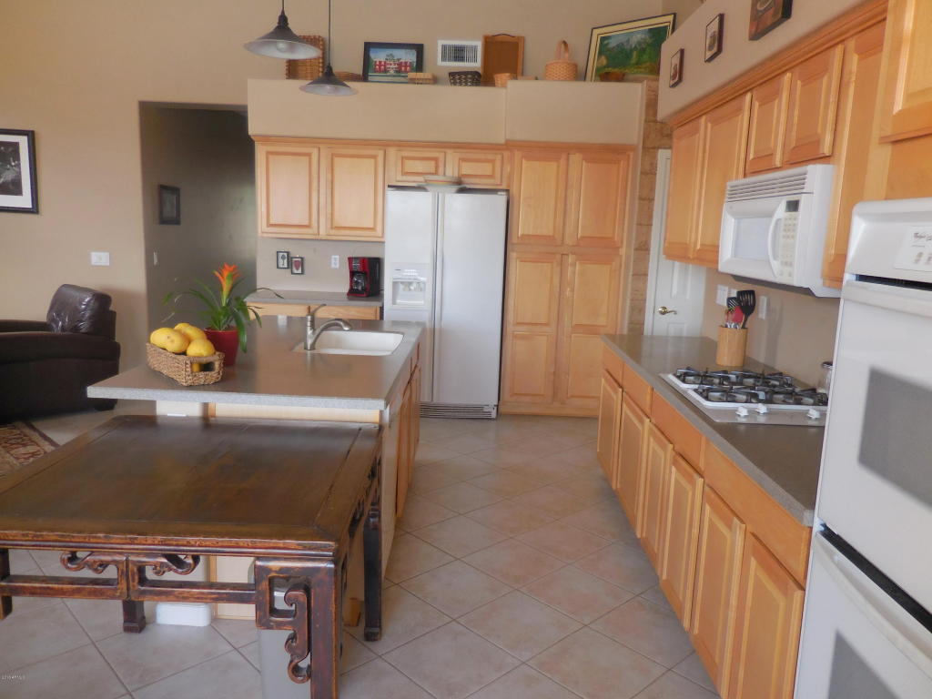 512 S Roanoke Street, Gilbert, AZ 85296