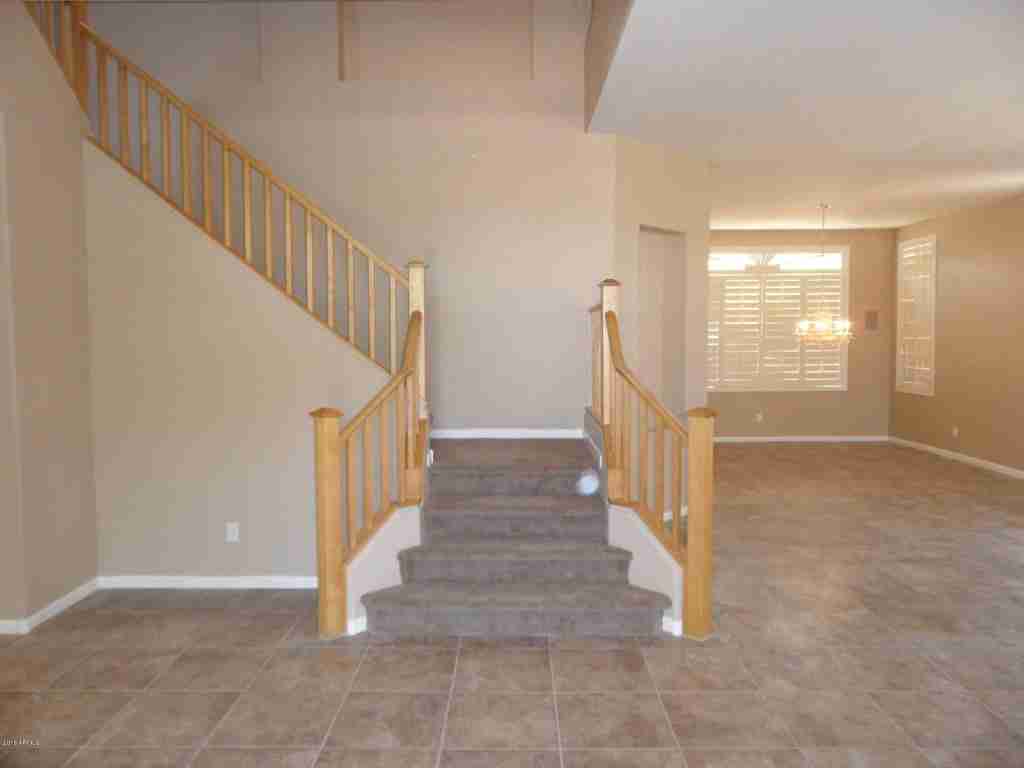 1565 E STIRRUP Court, Gilbert, AZ 85296
