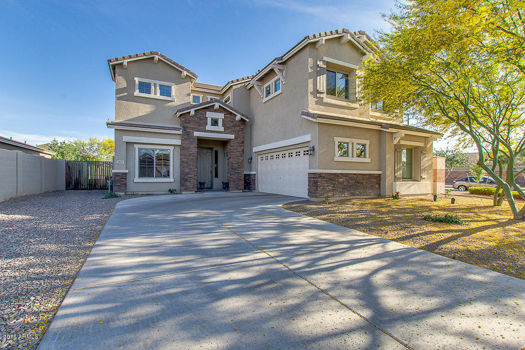 2879 E TRIGGER Way, Gilbert, AZ 85297