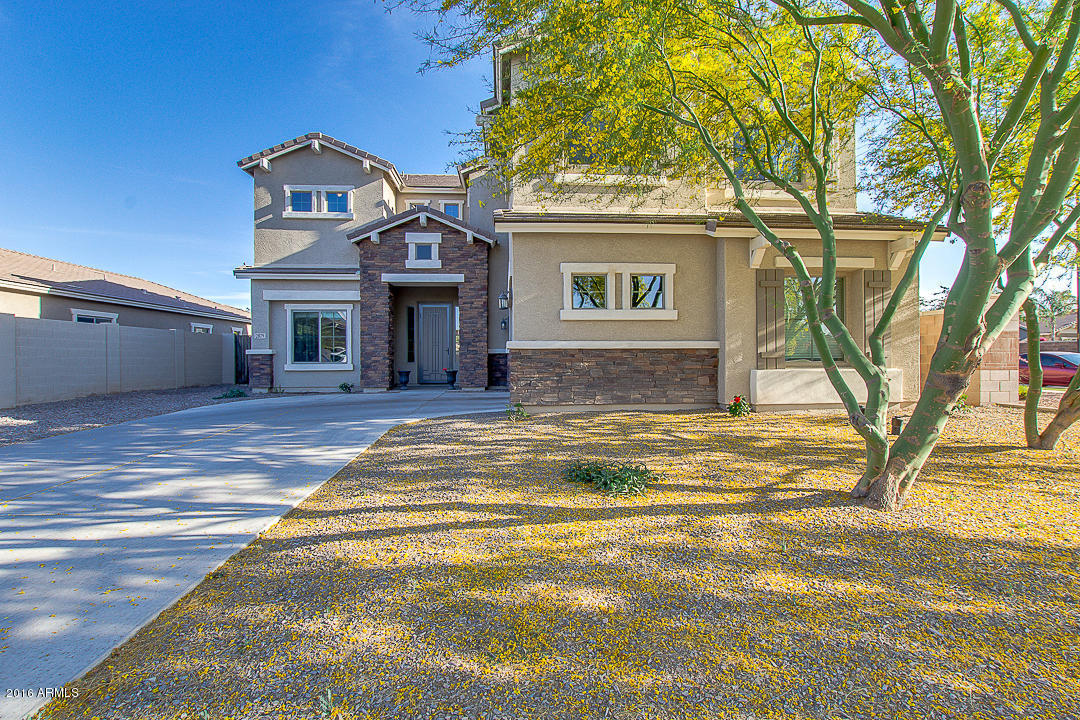 2879 E TRIGGER Way, Gilbert, AZ 85297