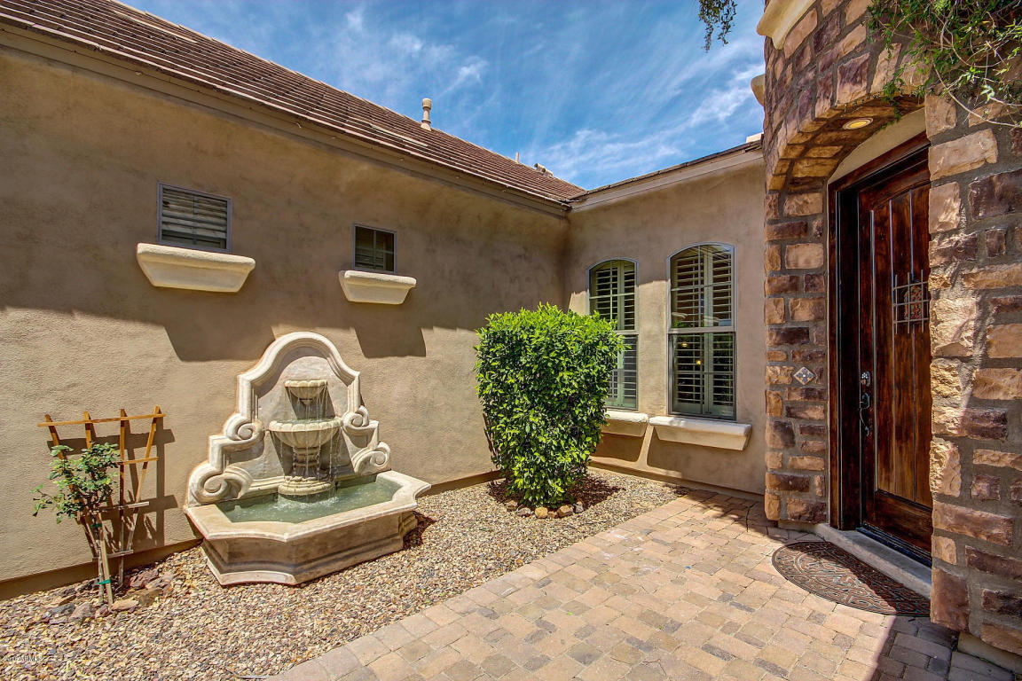 4314 E BLUE SAGE Court, Gilbert, AZ 85297