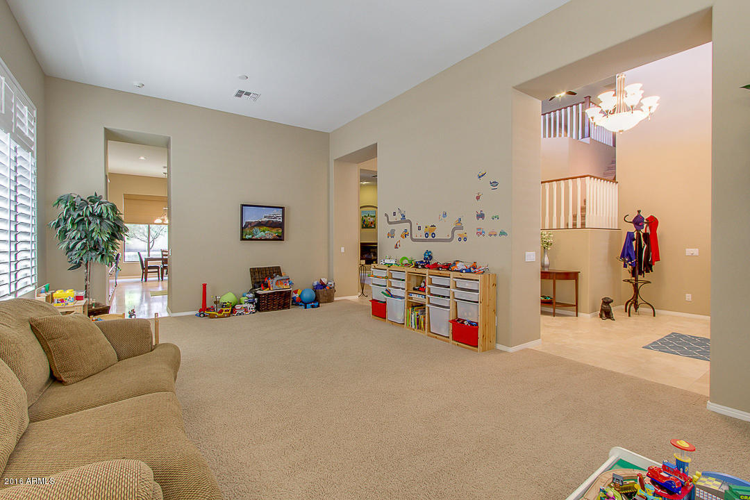 4673 E RUFFIAN Road, Gilbert, AZ 85297