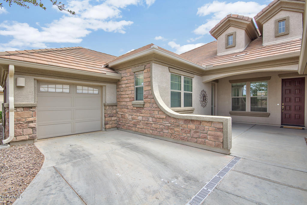566 E GINKO Court, Gilbert, AZ 85297