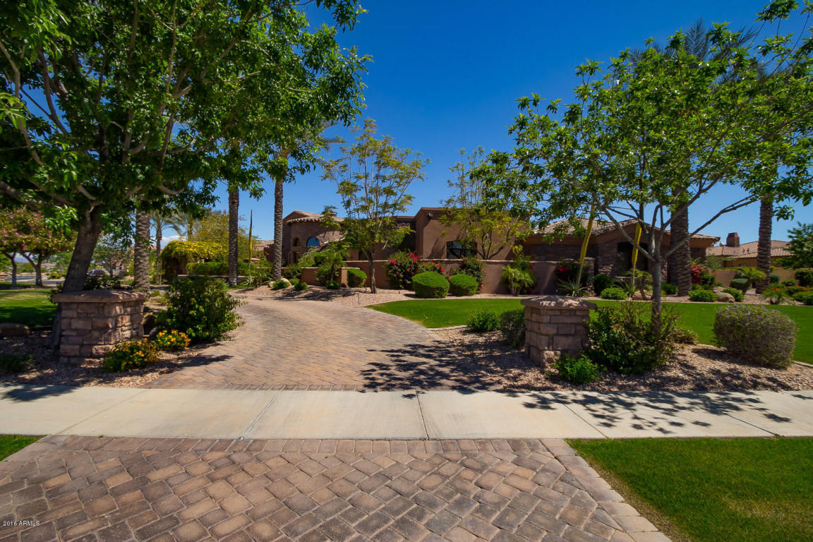 7065 S STAR Drive, Gilbert, AZ 85298