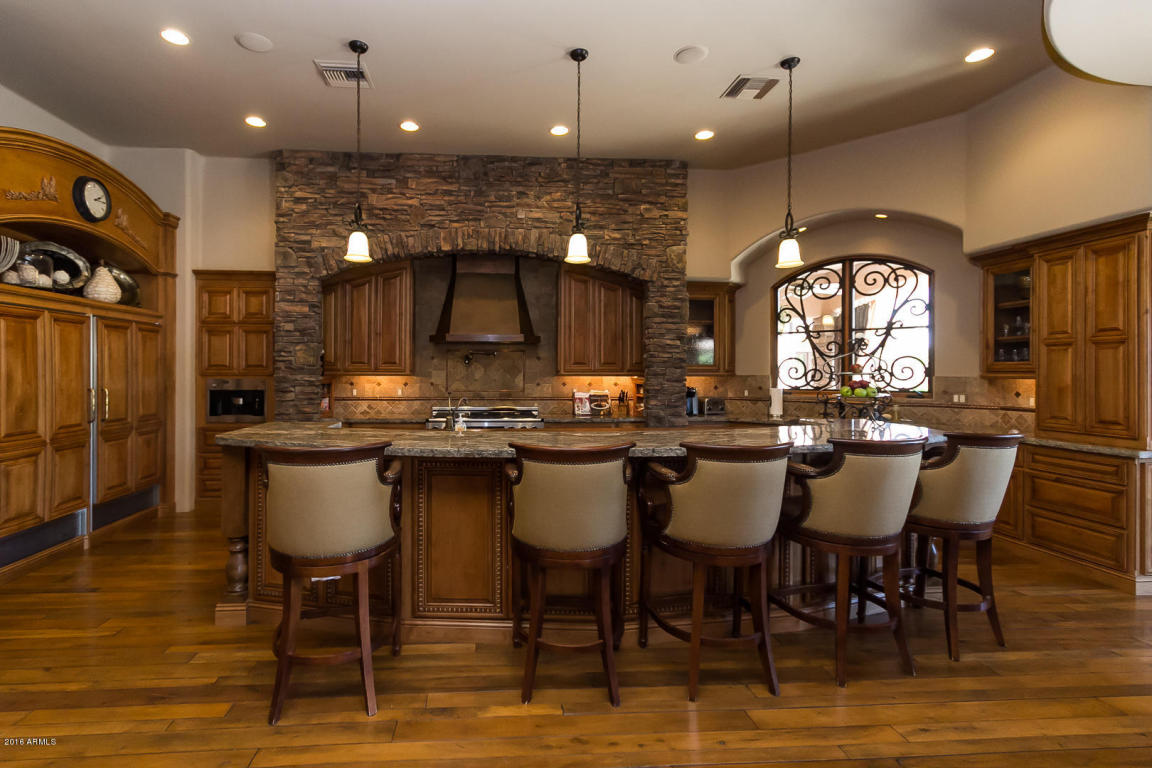 7065 S STAR Drive, Gilbert, AZ 85298