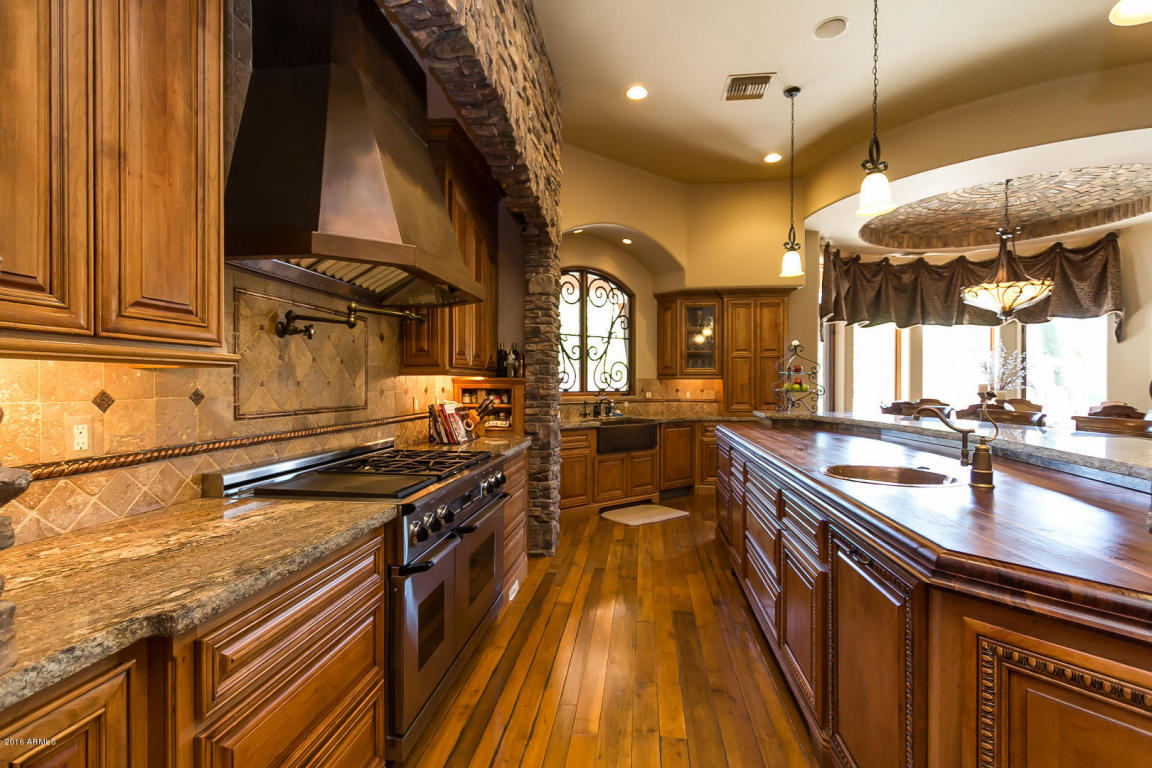 7065 S STAR Drive, Gilbert, AZ 85298