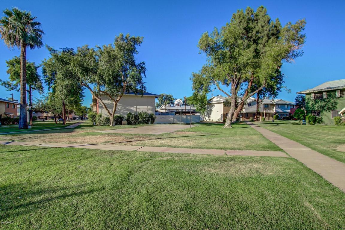 6645 N 44TH Avenue, Glendale, AZ 85301