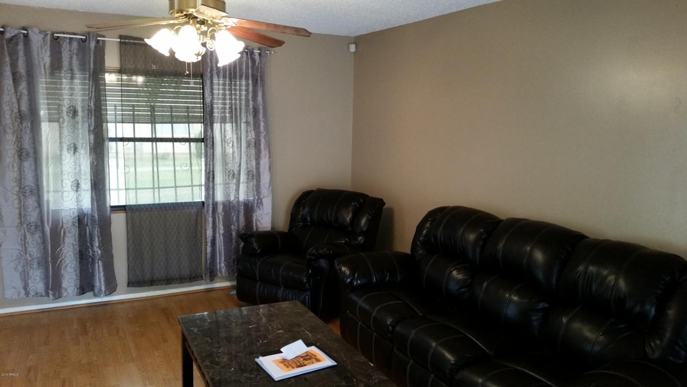 5704 N 43RD Drive, Glendale, AZ 85301
