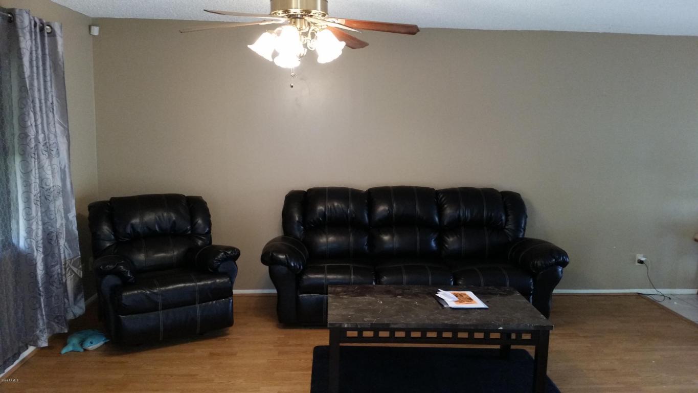 5704 N 43RD Drive, Glendale, AZ 85301