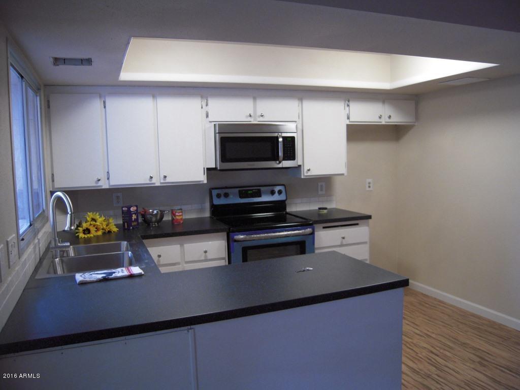6534 N 43RD Avenue, Glendale, AZ 85301