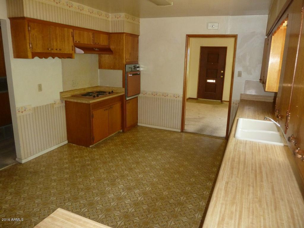 6344 W TUCKEY Lane, Glendale, AZ 85301