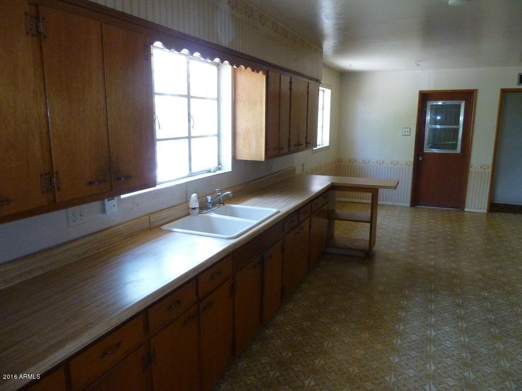 6344 W TUCKEY Lane, Glendale, AZ 85301