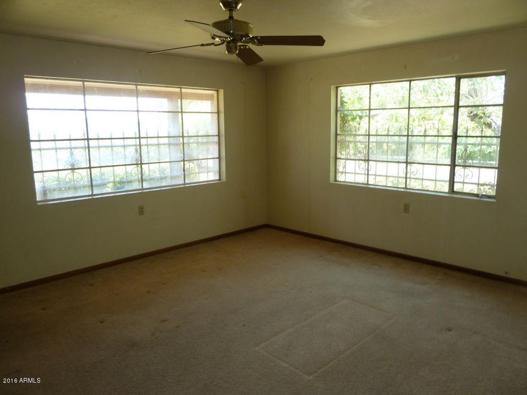 6344 W TUCKEY Lane, Glendale, AZ 85301