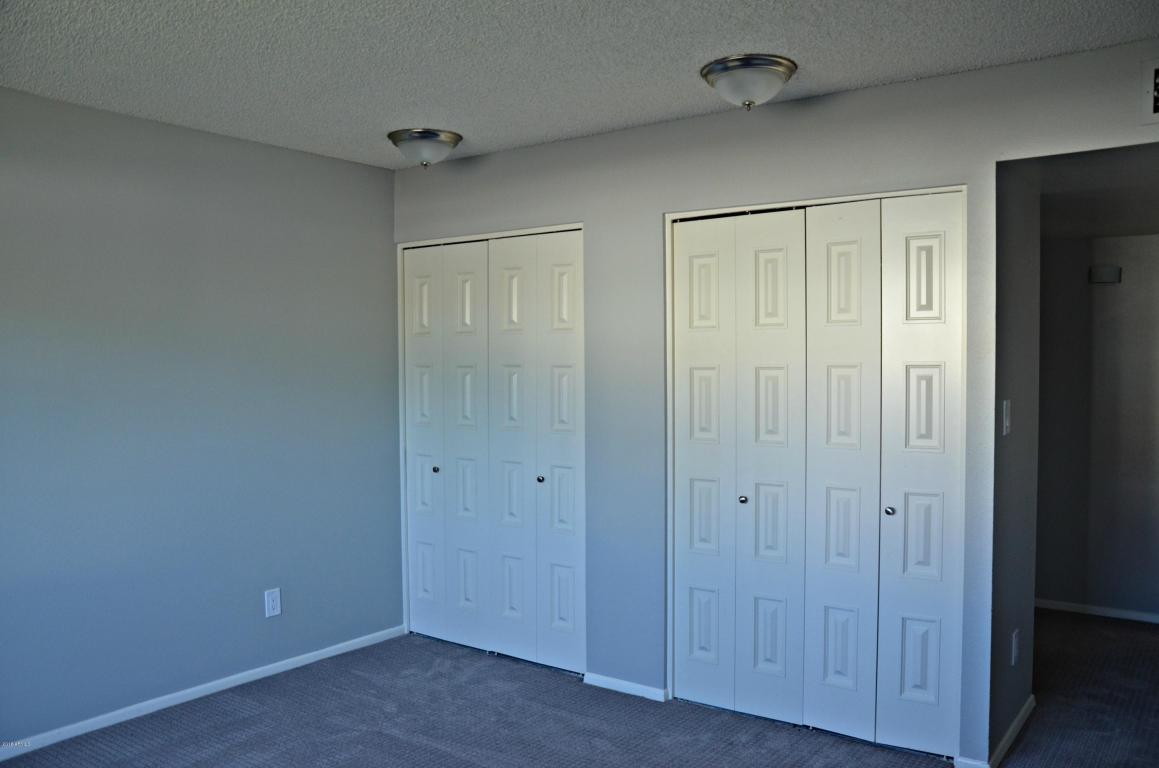 4725 W NORTHERN Avenue, Glendale, AZ 85301