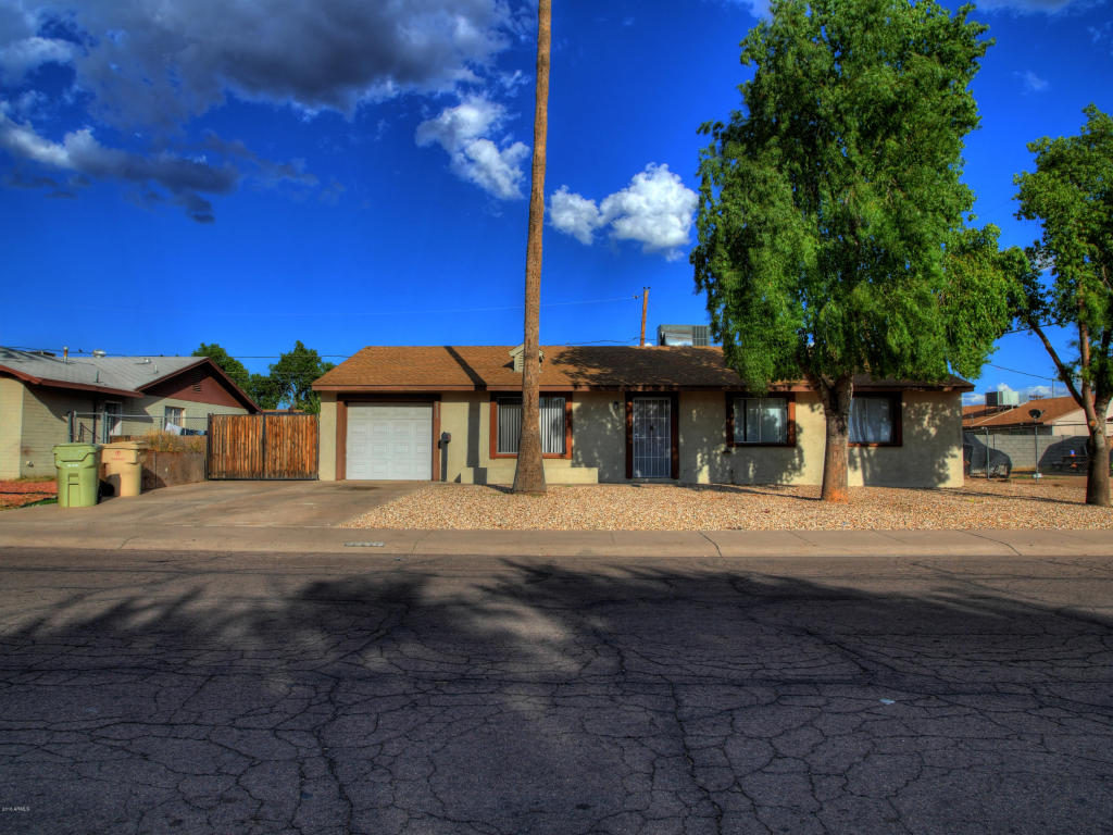 6111 N 65TH Avenue, Glendale, AZ 85301