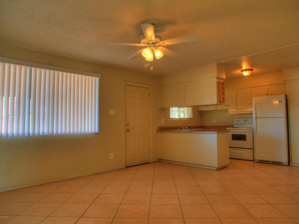 6111 N 65TH Avenue, Glendale, AZ 85301