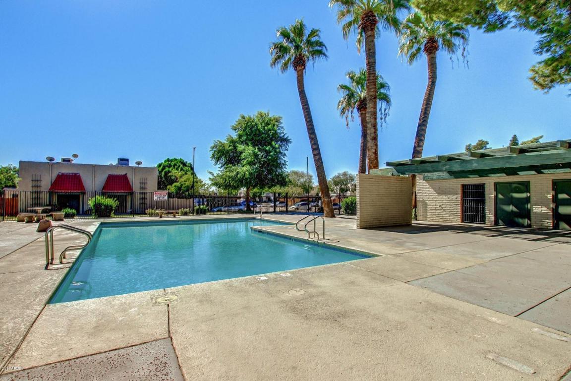 5910 W TOWNLEY Avenue, Glendale, AZ 85302
