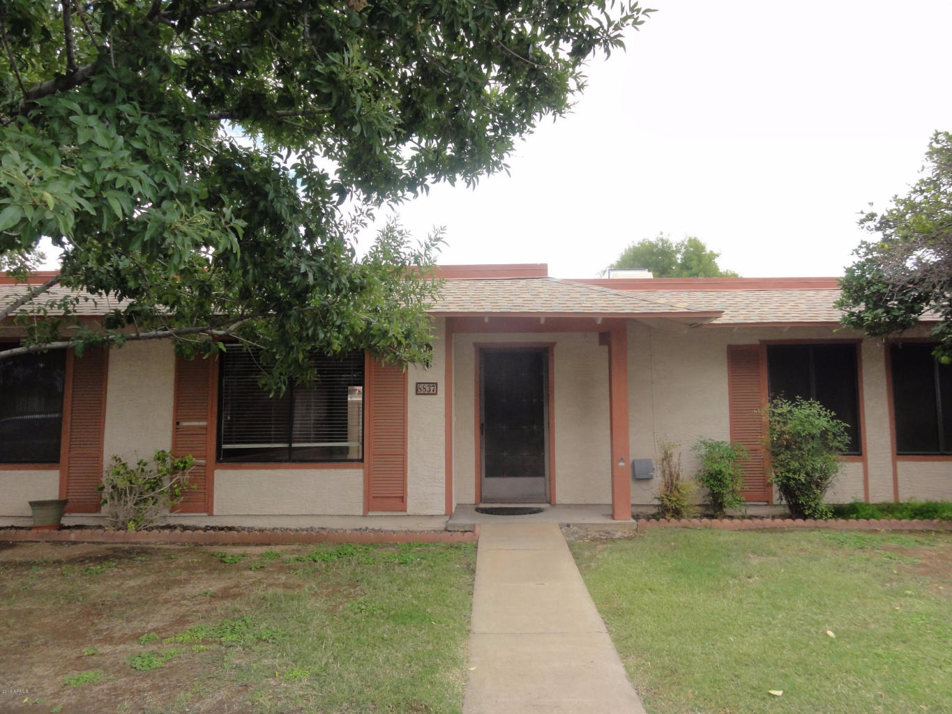 8837 N New World Dr, Glendale, AZ 85302