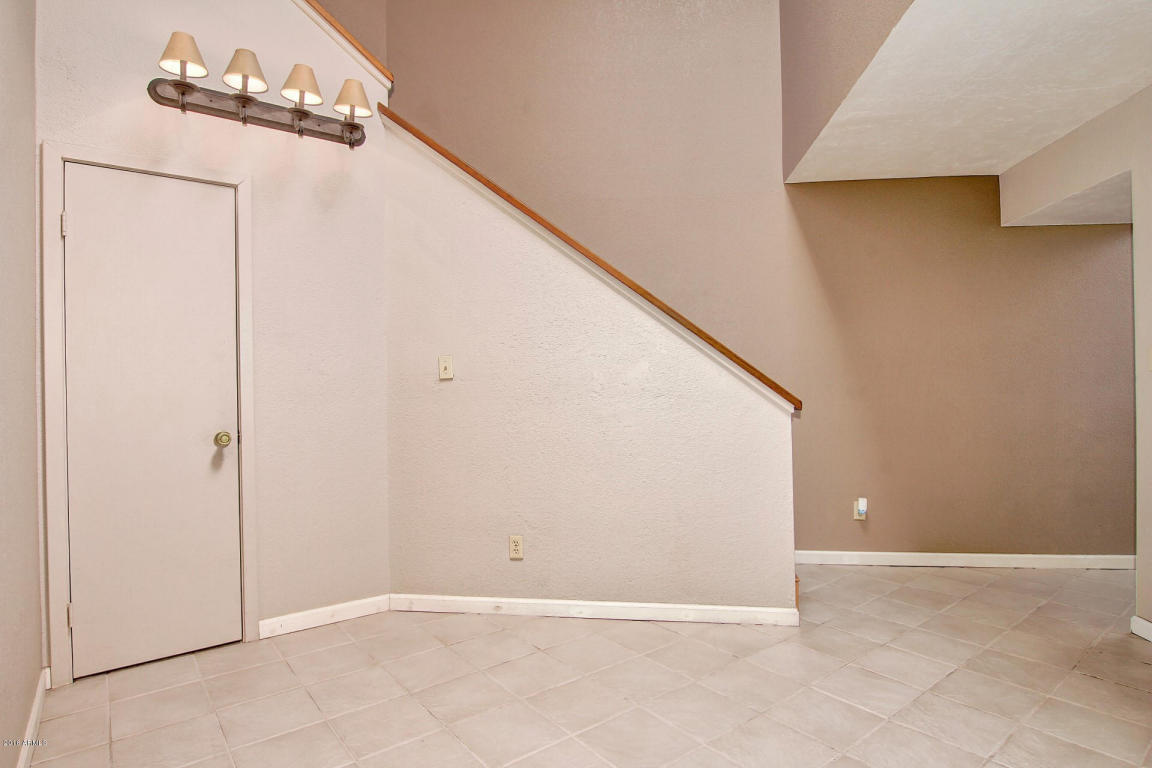 8862 N 47TH Lane, Glendale, AZ 85302