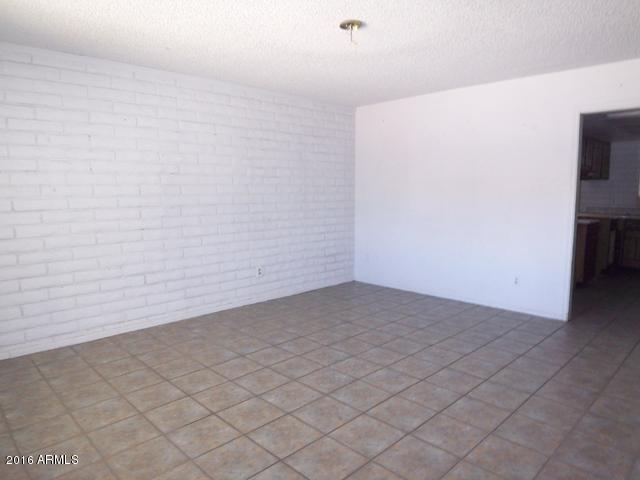 6106 N 71ST Lane, Glendale, AZ 85303