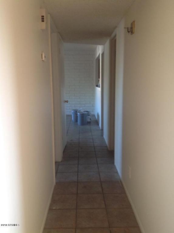 6106 N 71ST Lane, Glendale, AZ 85303