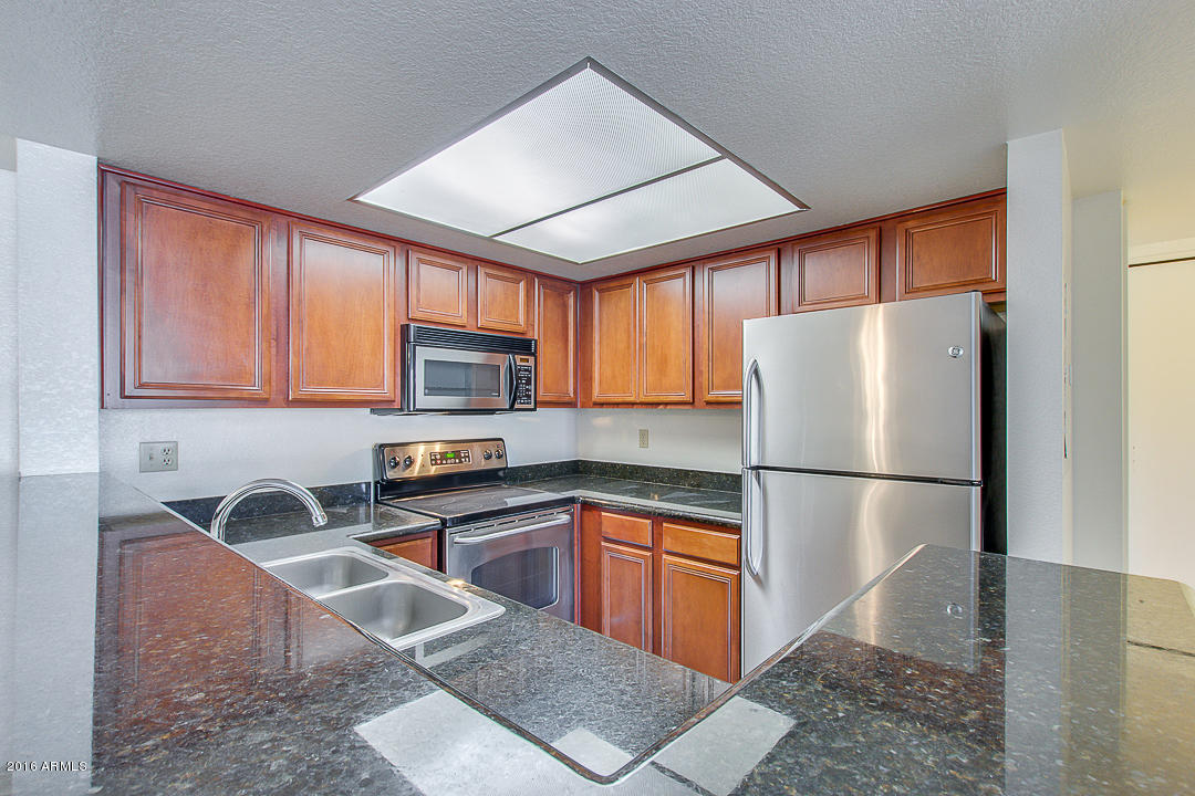 5757 W EUGIE Avenue, Glendale, AZ 85304