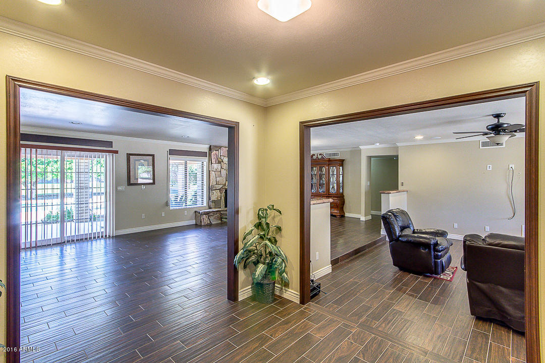 8440 W Cavalier Drive, Glendale, AZ 85305