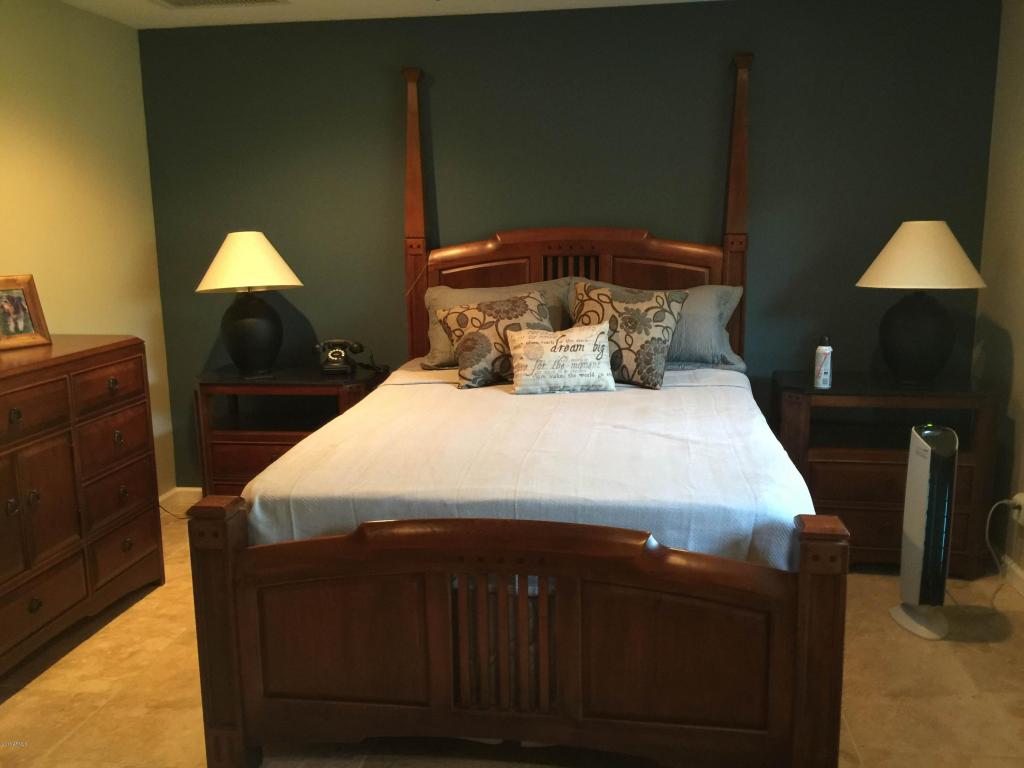 5235 W PARADISE Lane, Glendale, AZ 85306